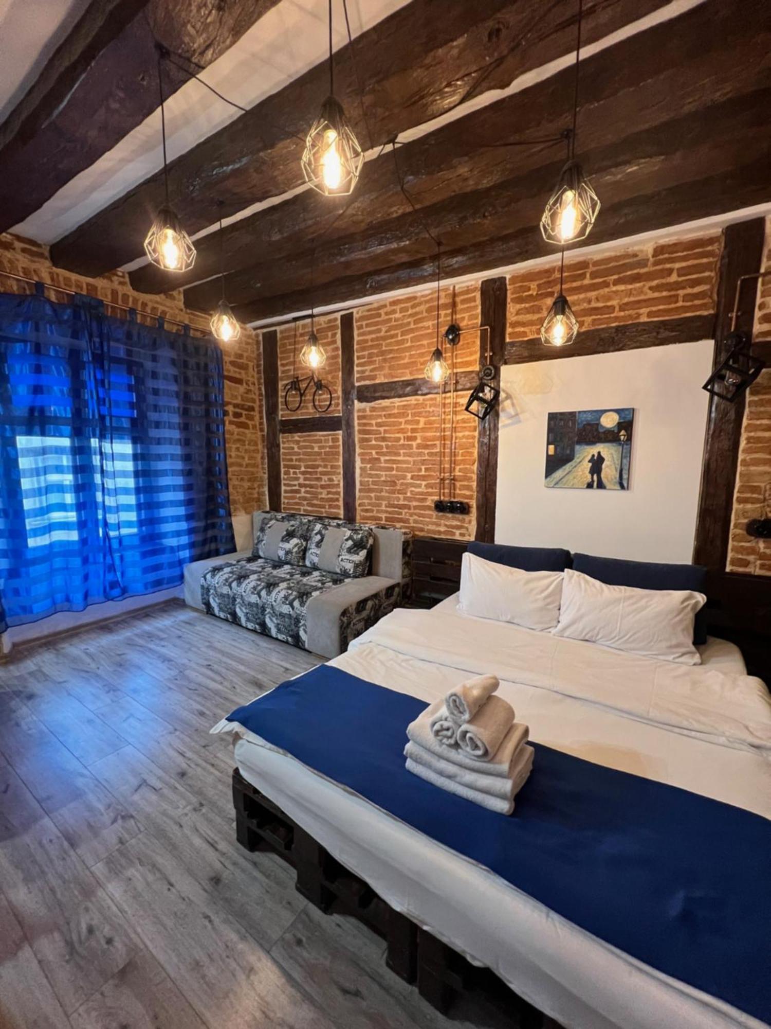 Cozy Loft В Самому Центрі Львова Apartment Bagian luar foto