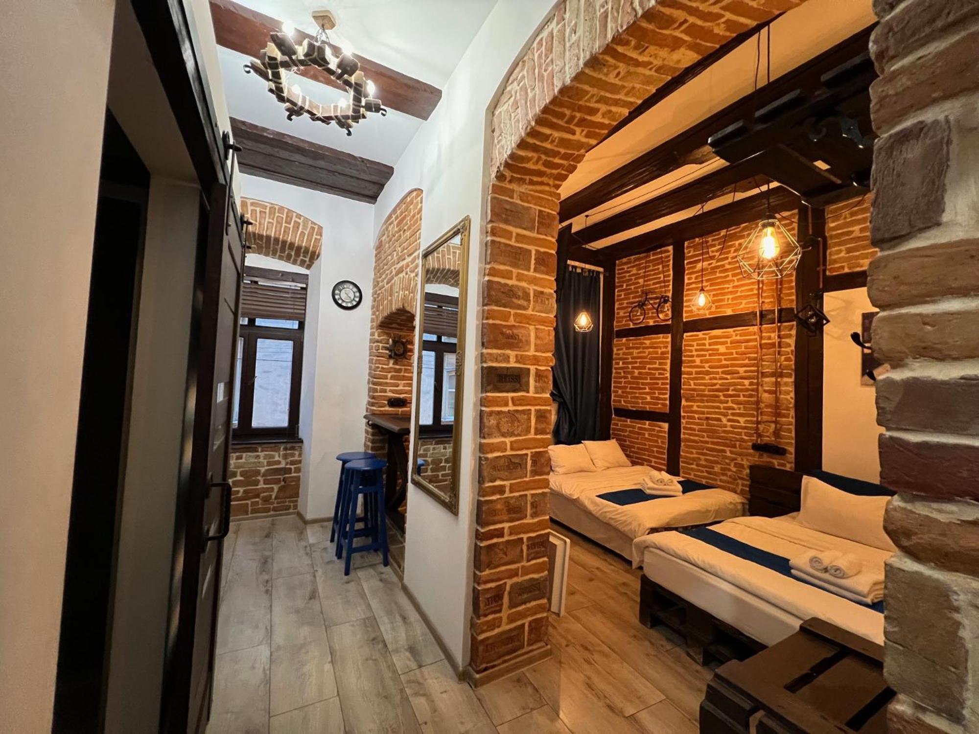 Cozy Loft В Самому Центрі Львова Apartment Bagian luar foto
