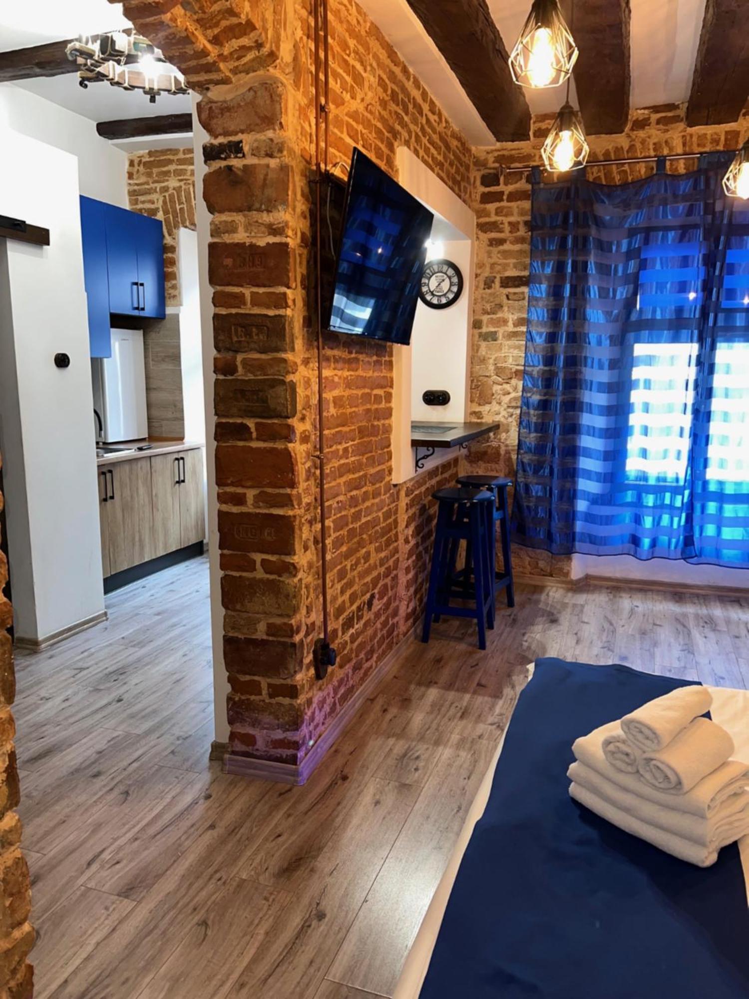 Cozy Loft В Самому Центрі Львова Apartment Bagian luar foto